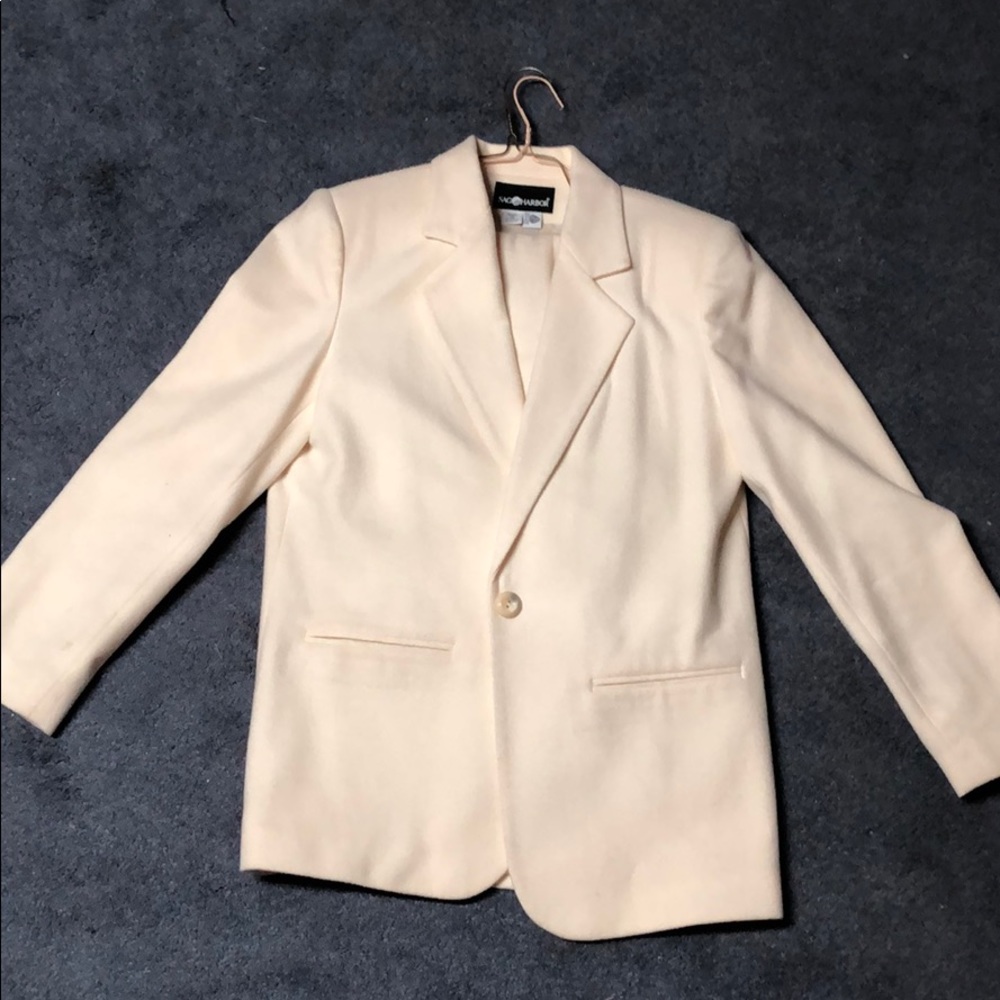 Sag Harbor 2 piece Women’s Dress Suit